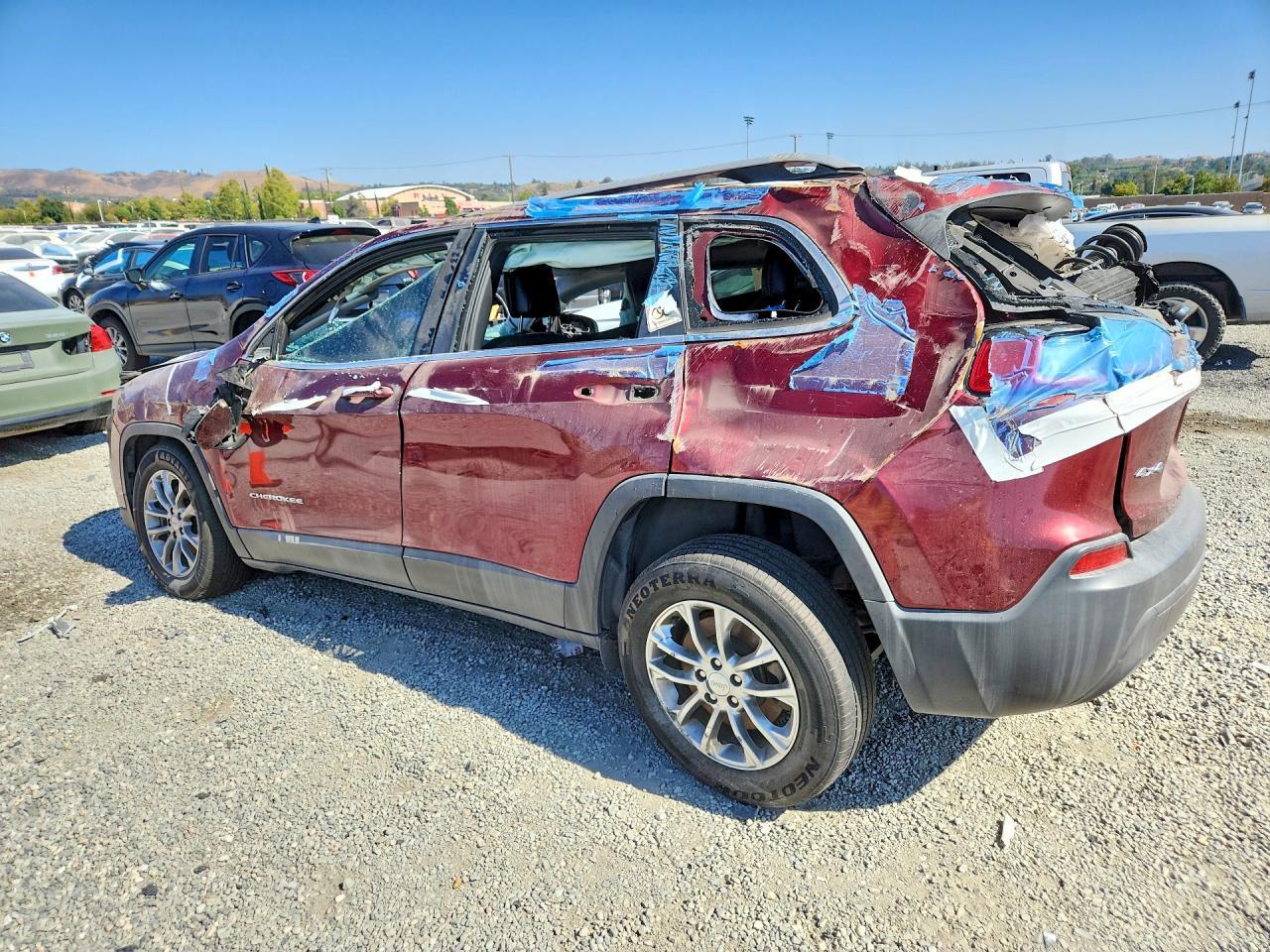 2019 Jeep Cherokee Latitude Plus - Фото 2