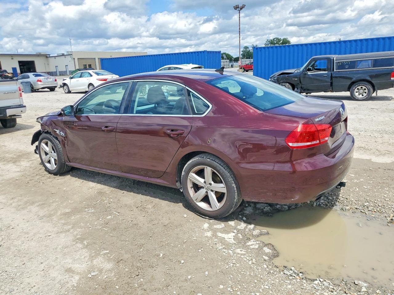 2013 Volkswagen Passat Se - Фото 2