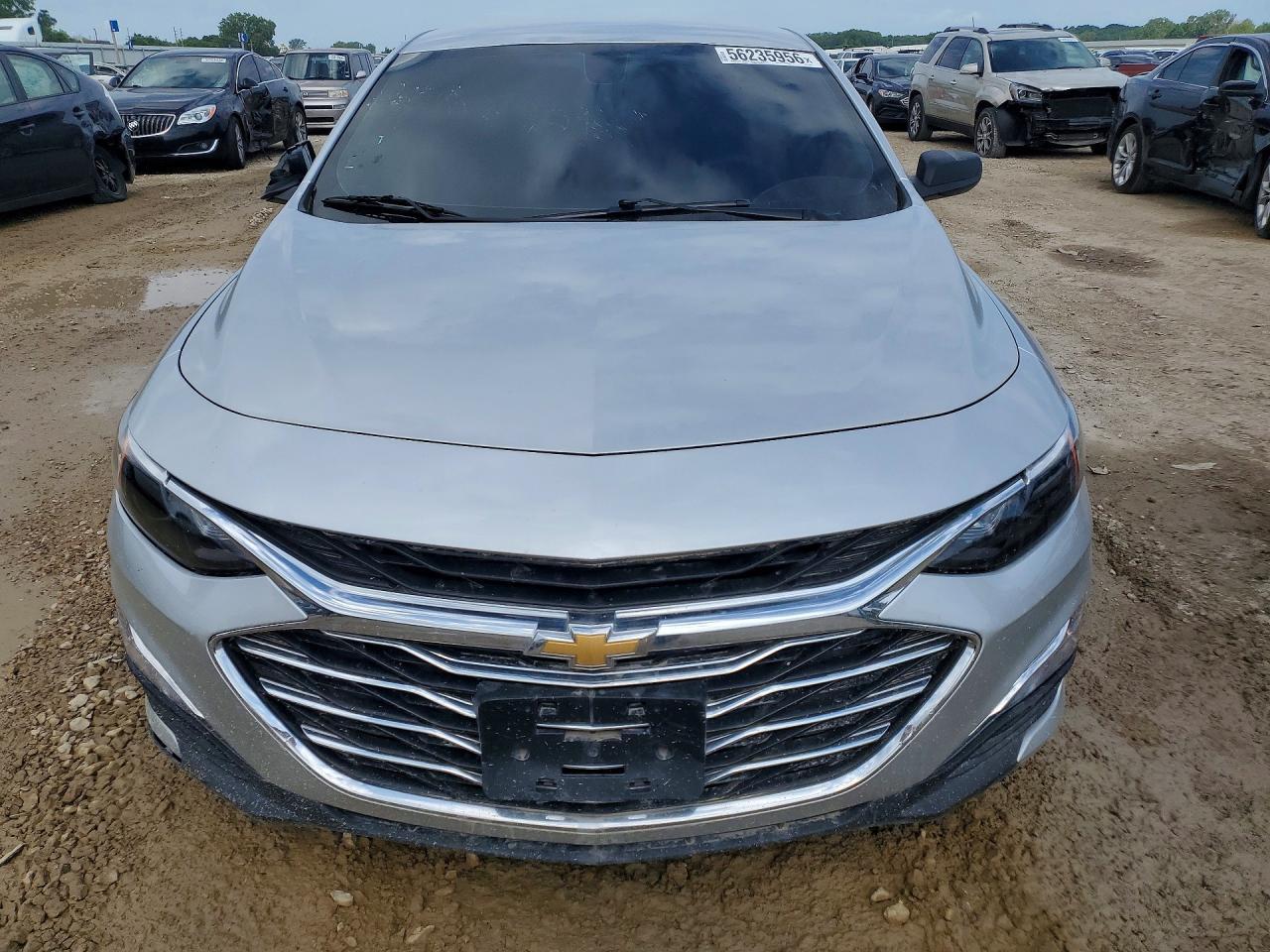 2022 Chevrolet Malibu Ls - Фото 5