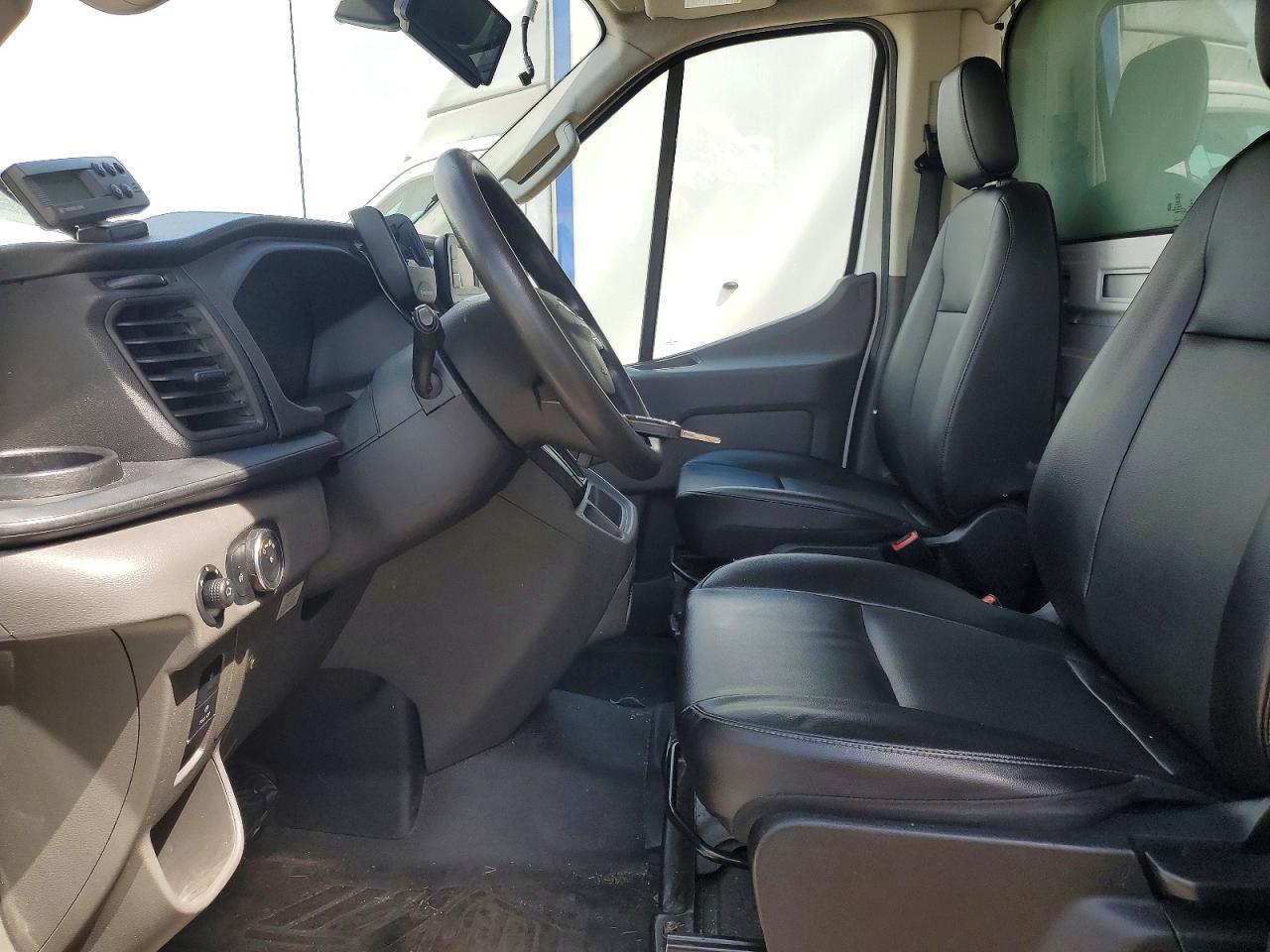 2022 Ford Transit Delivery Van - Фото 7