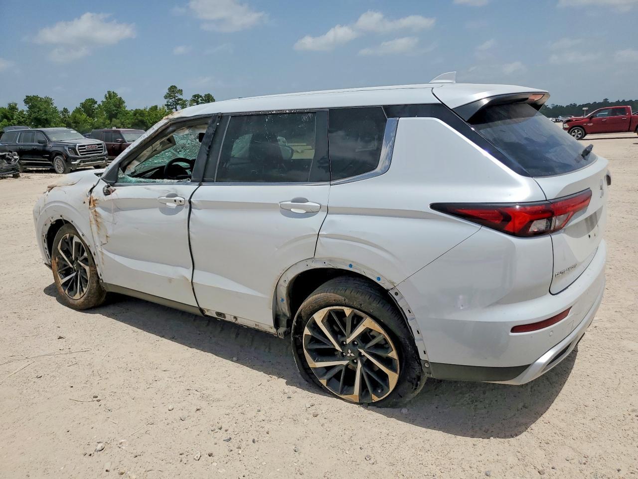 2024 Mitsubishi Outlander Se - Фото 2
