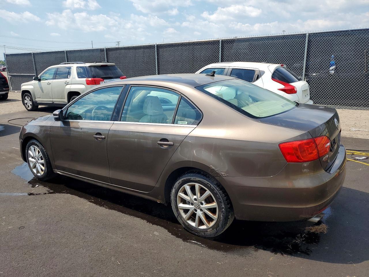 2014 Volkswagen Jetta Se - Фото 2