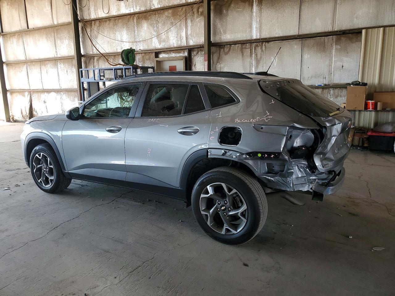 2025 Chevrolet Trax 1Lt - Image 2