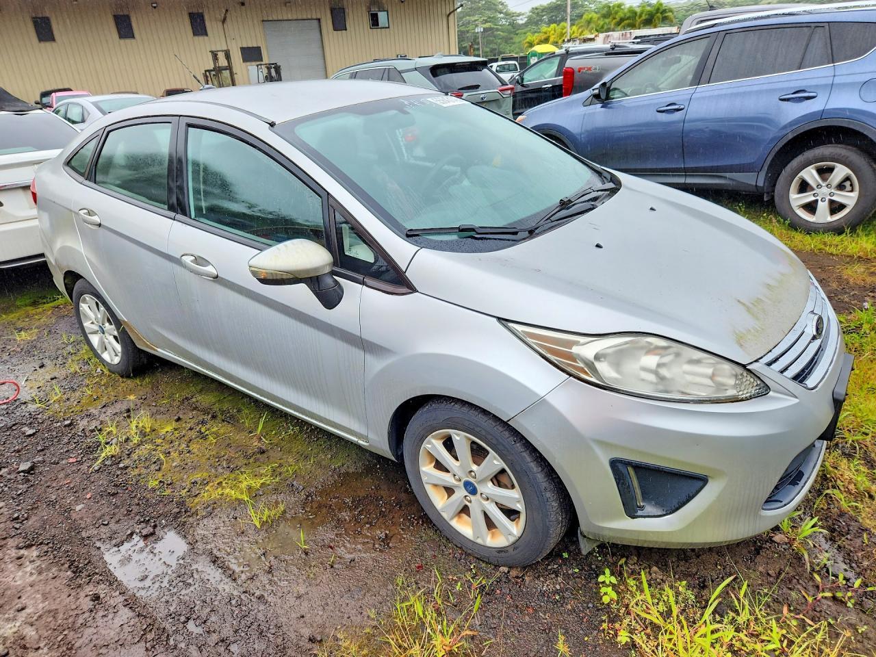 2013 Ford Fiesta Se - Фото 4
