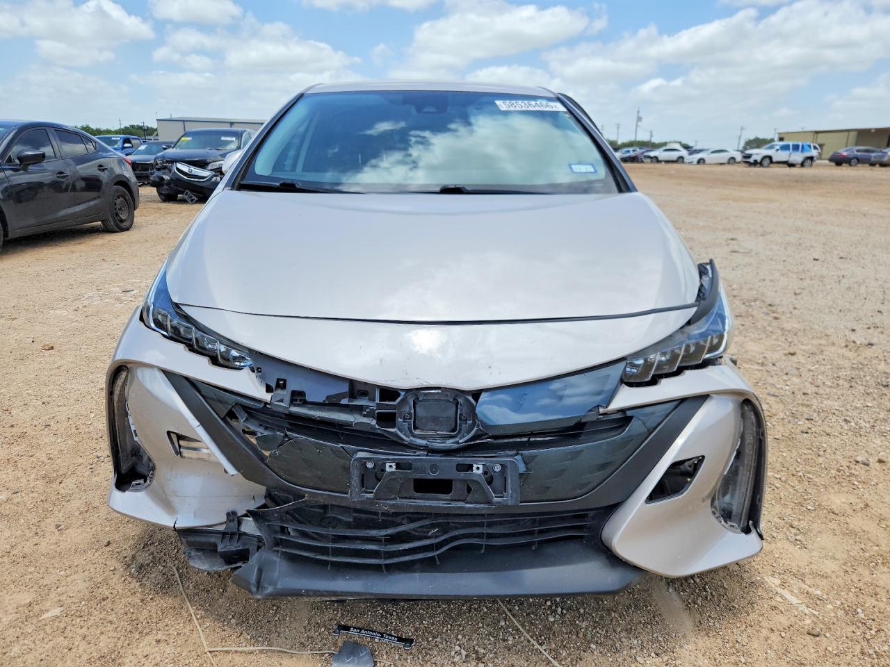 2022 Toyota Prius Prime Le - Фото 5