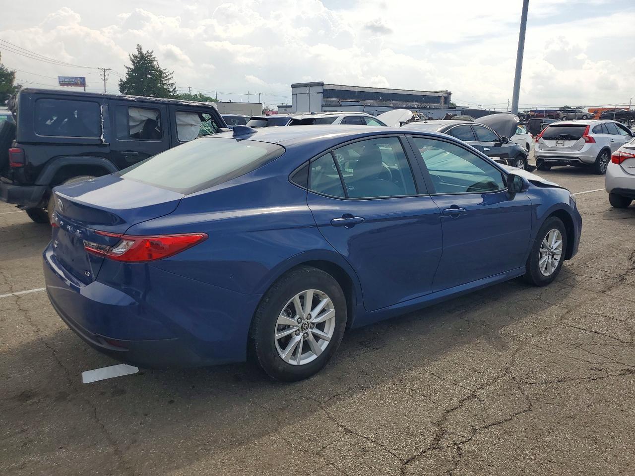2025 Toyota Camry Le - Image 3