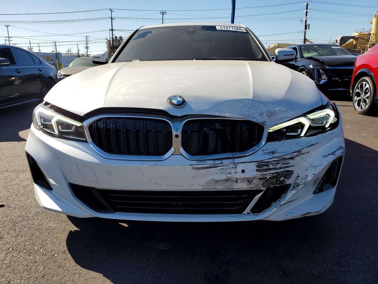 2023 BMW 330I - Фото 5