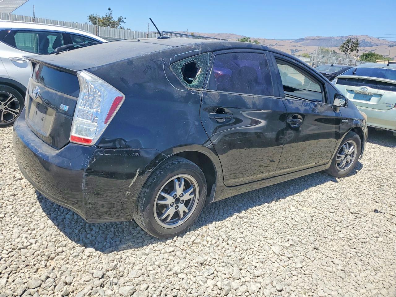 2010 Toyota Prius Iii - Image 3