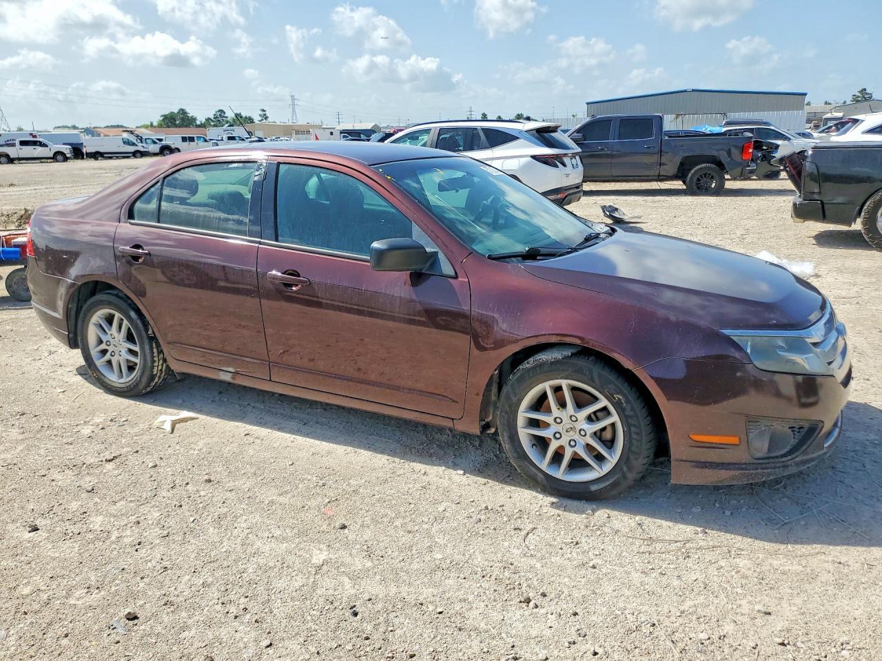 2012 Ford Fusion S - Image 4