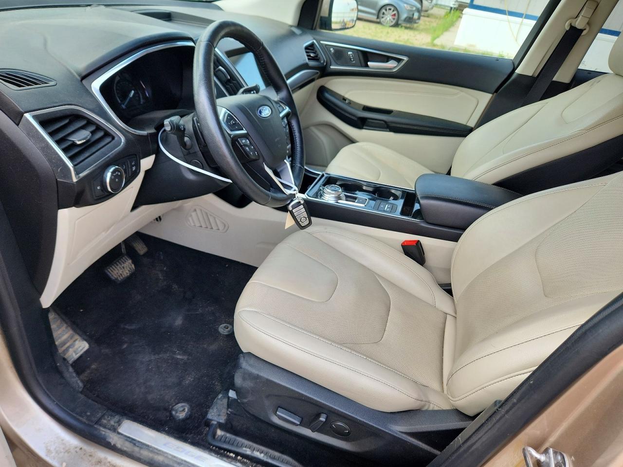 2020 Ford Edge Titanium - Фото 7