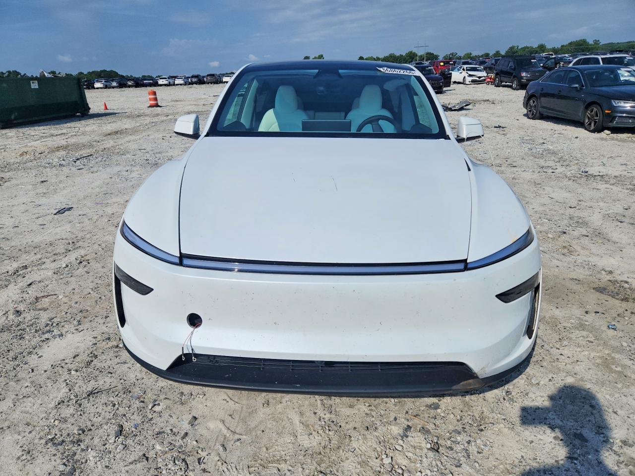 2026 Tesla Y - Фото 5