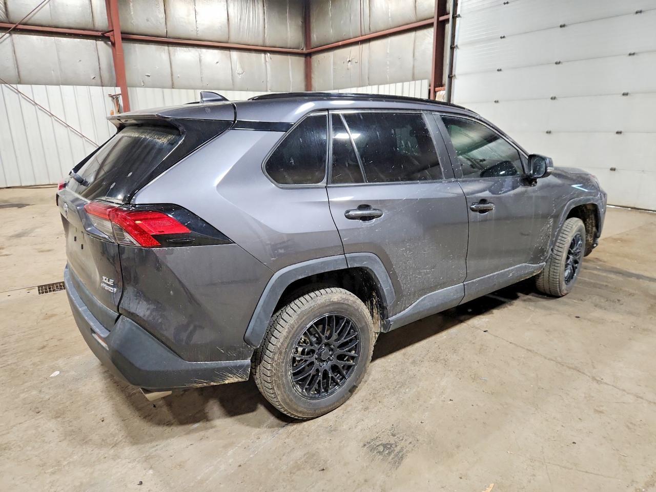2022 Toyota Rav4 Xle Premium - Image 3