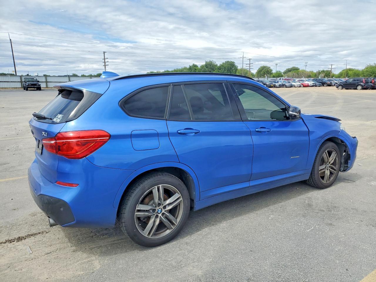2016 BMW X1 xDrive28I - Image 3