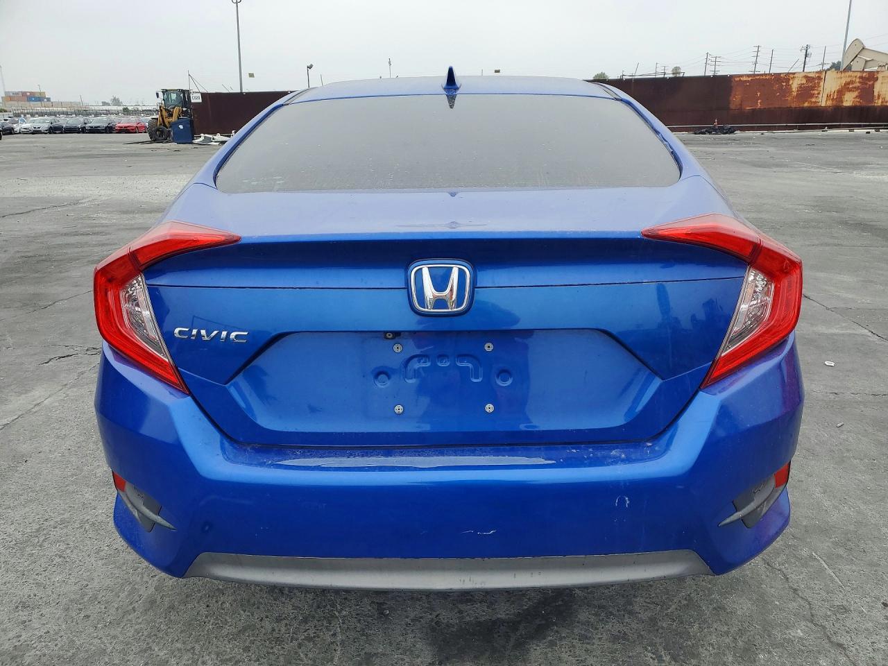 2018 Honda Civic - Image 6