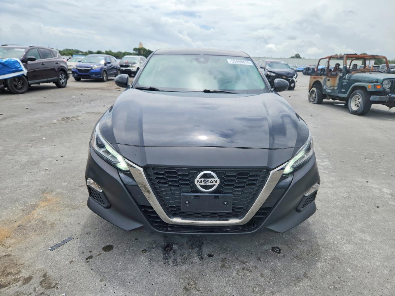 2020 Nissan Altima Sr - Image 5