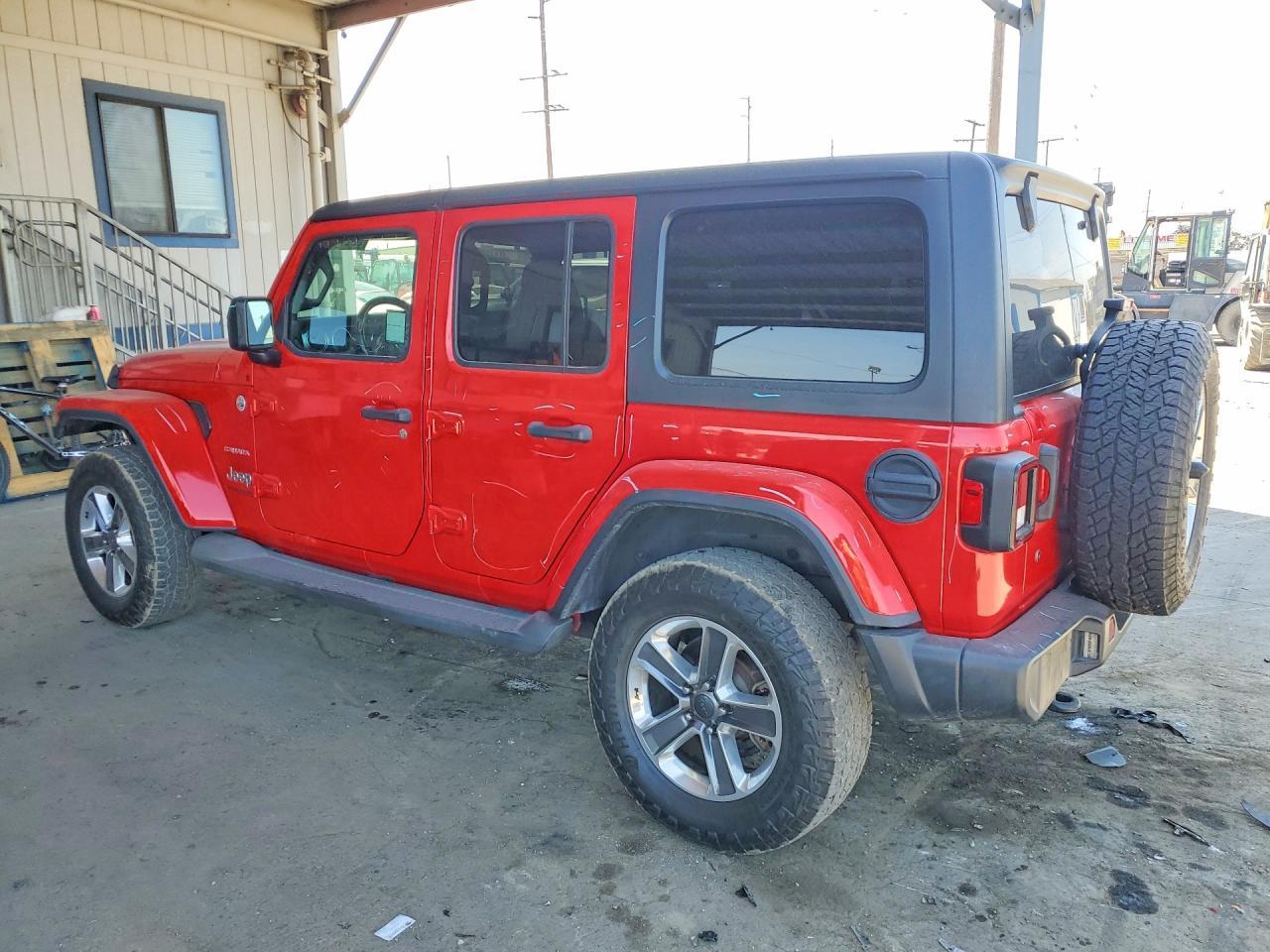 2020 Jeep Wrangler Unlimited Sahara - Фото 2