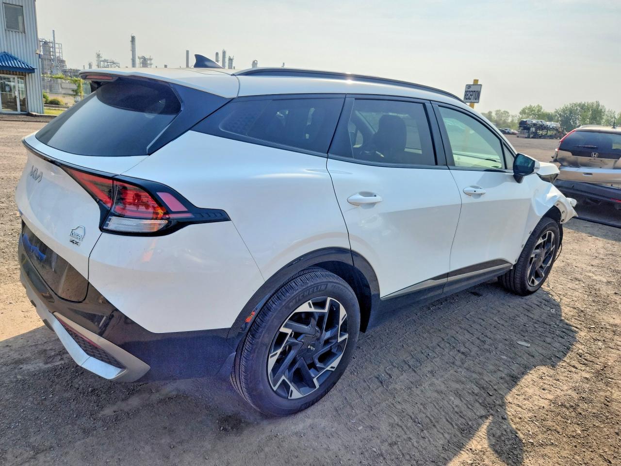 2024 Kia Sportage Ex - Image 3