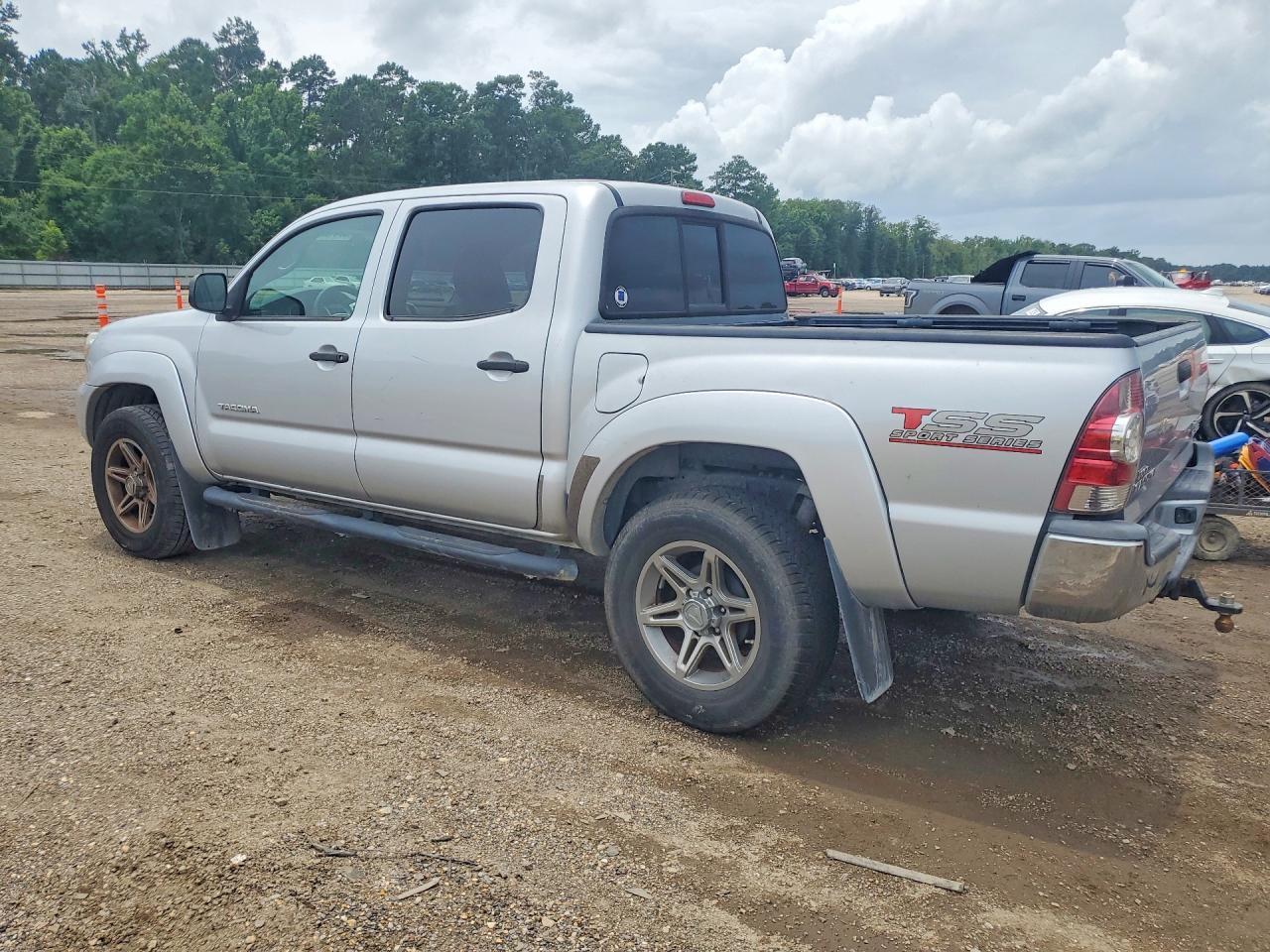 2013 Toyota Tacoma Double Cab Prerunner - Фото 2