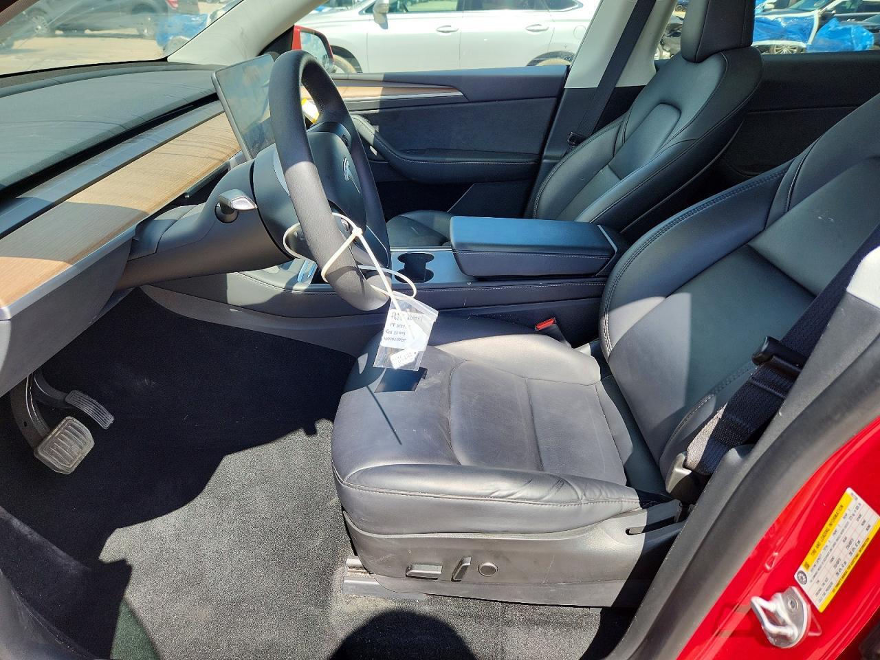 2023 Tesla Model Y - Image 7
