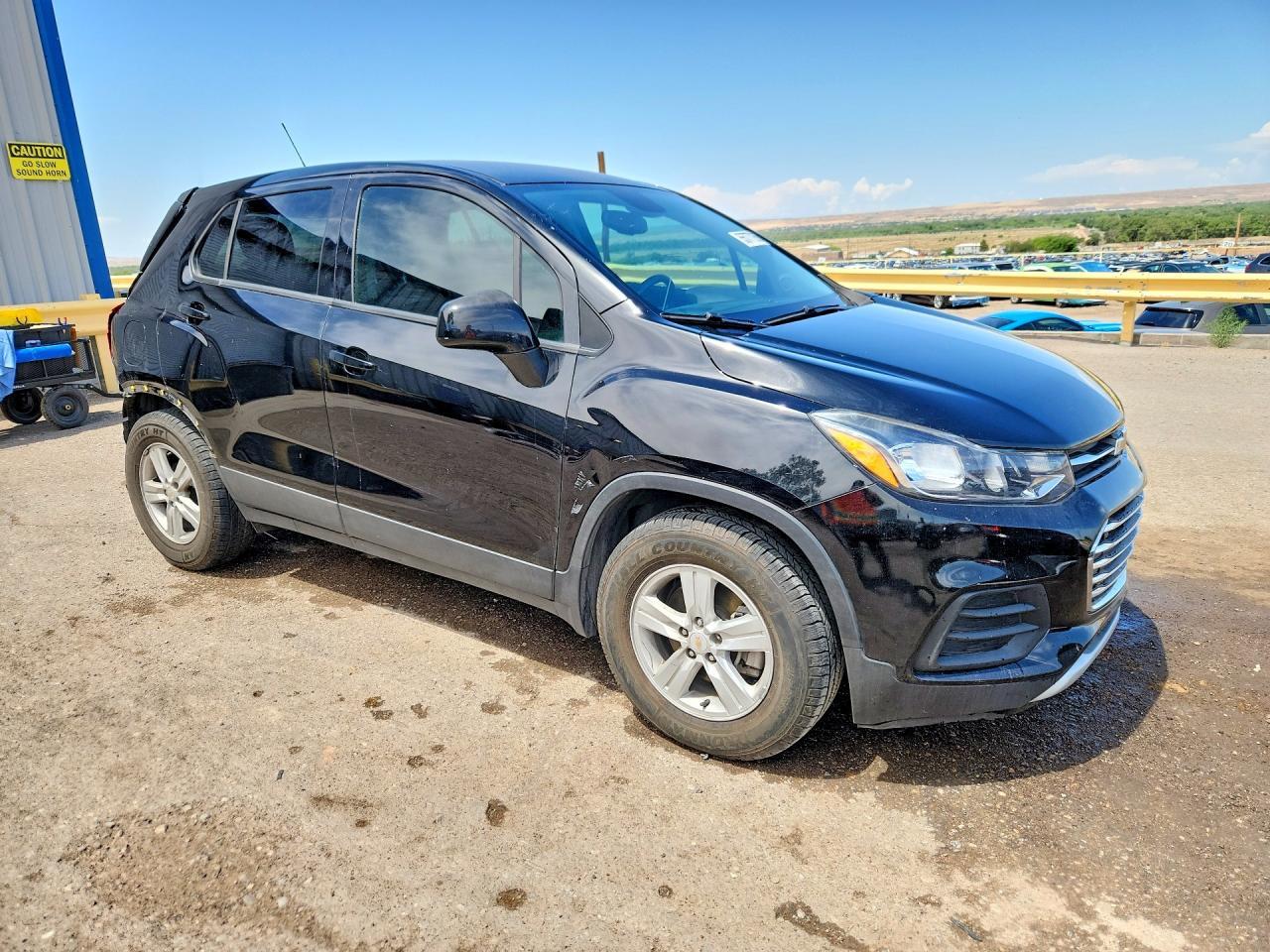 2021 Chevrolet Trax Ls - Image 4