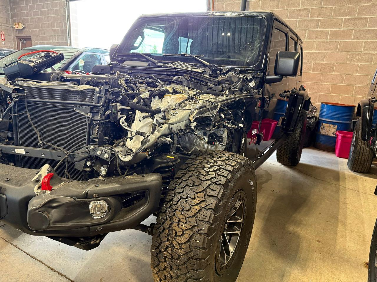 2024 Jeep Wrangler Rubicon - Фото 2