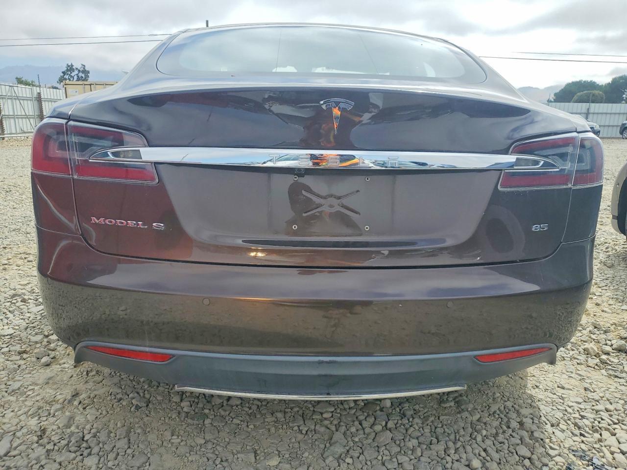 2014 Tesla Model S - Image 6