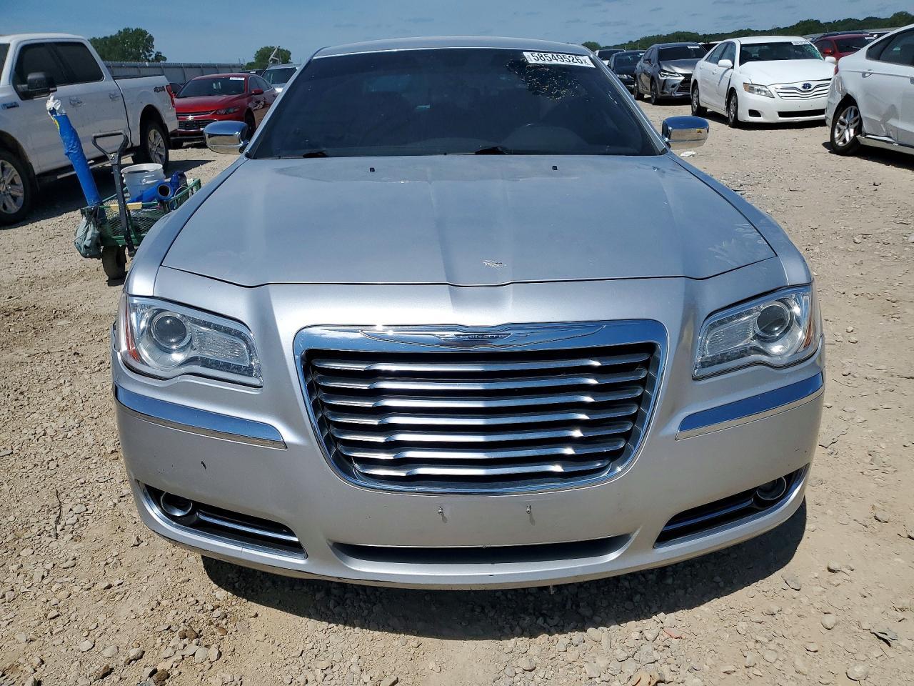 2012 Chrysler 300 Limited - Фото 5