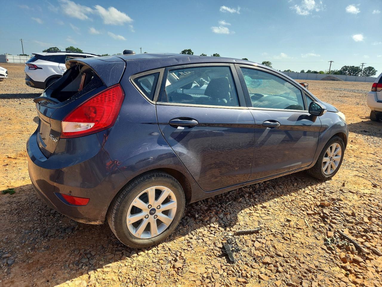 2013 Ford Fiesta Se - Image 3