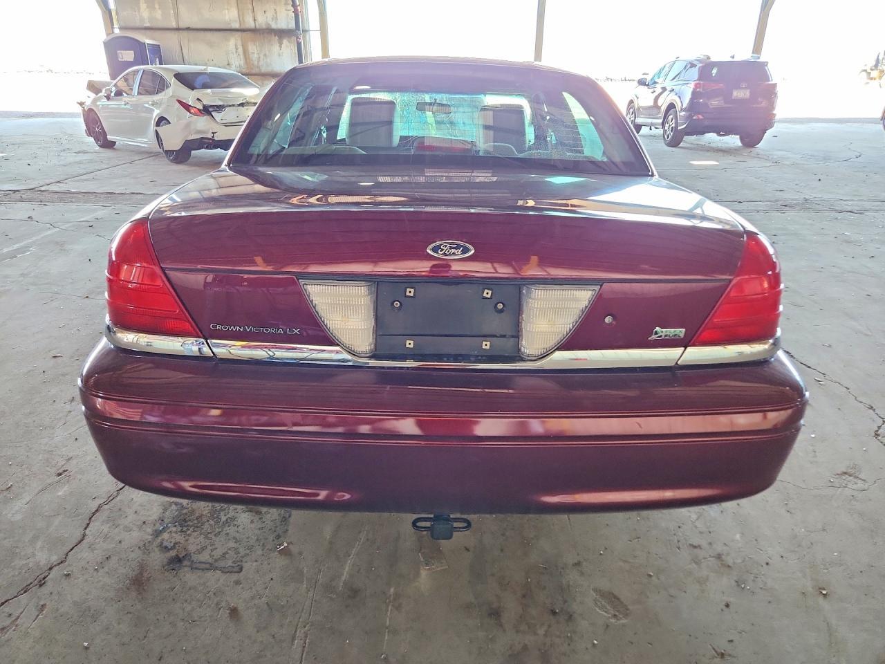 2011 Ford Crown Victoria Lx - Фото 6