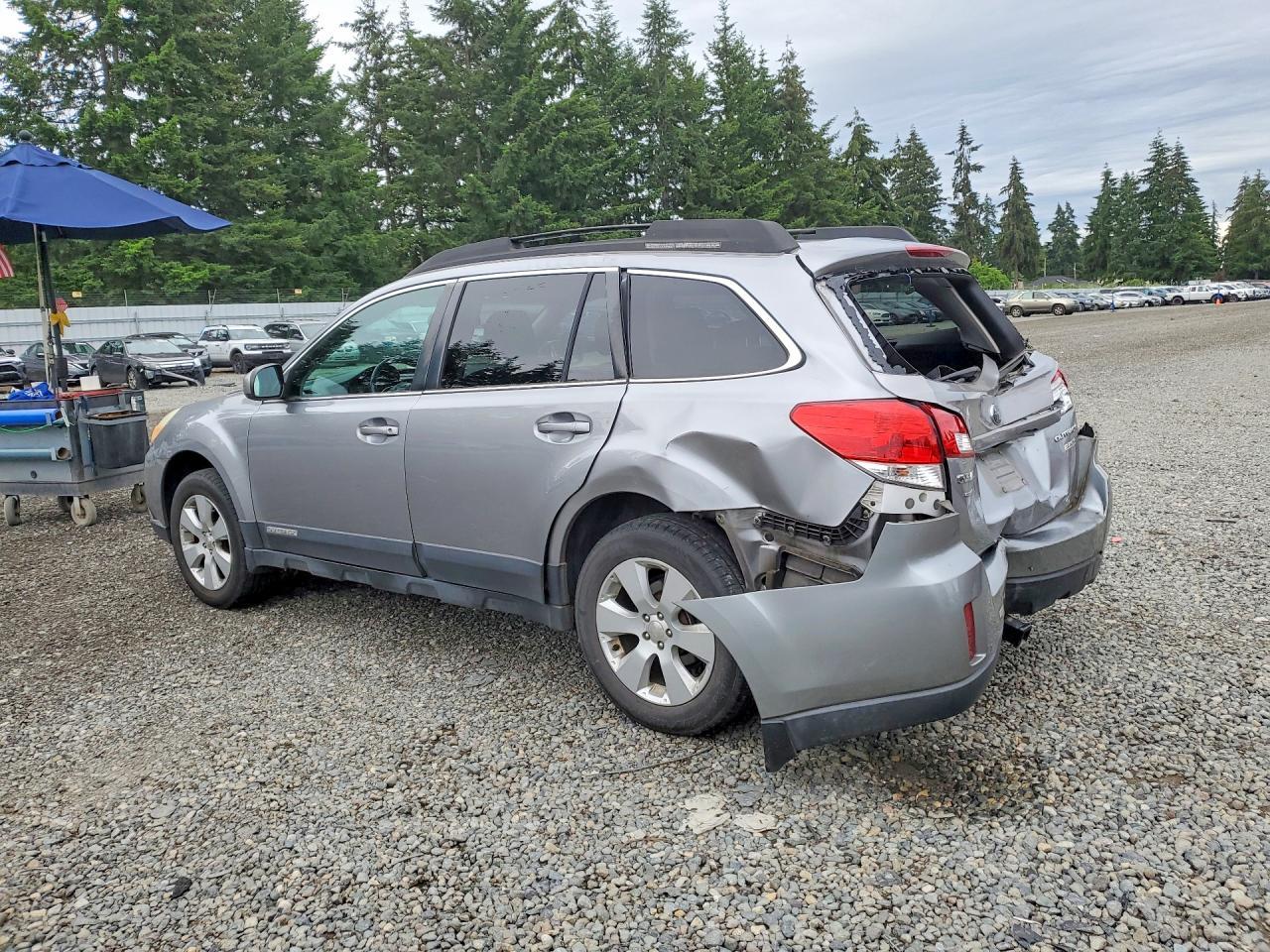 2011 Subaru Outback 2.5I Premium - Фото 2