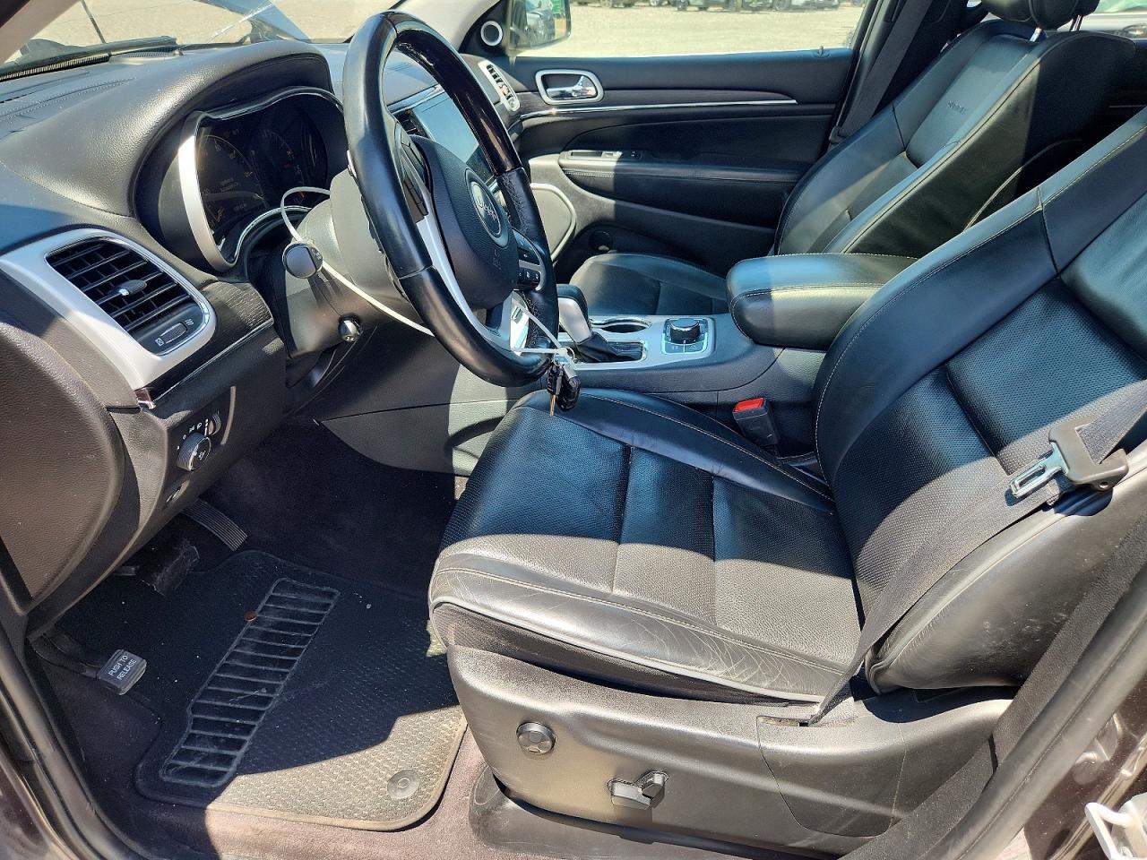 2019 Jeep Grand Cherokee Summit - Image 7
