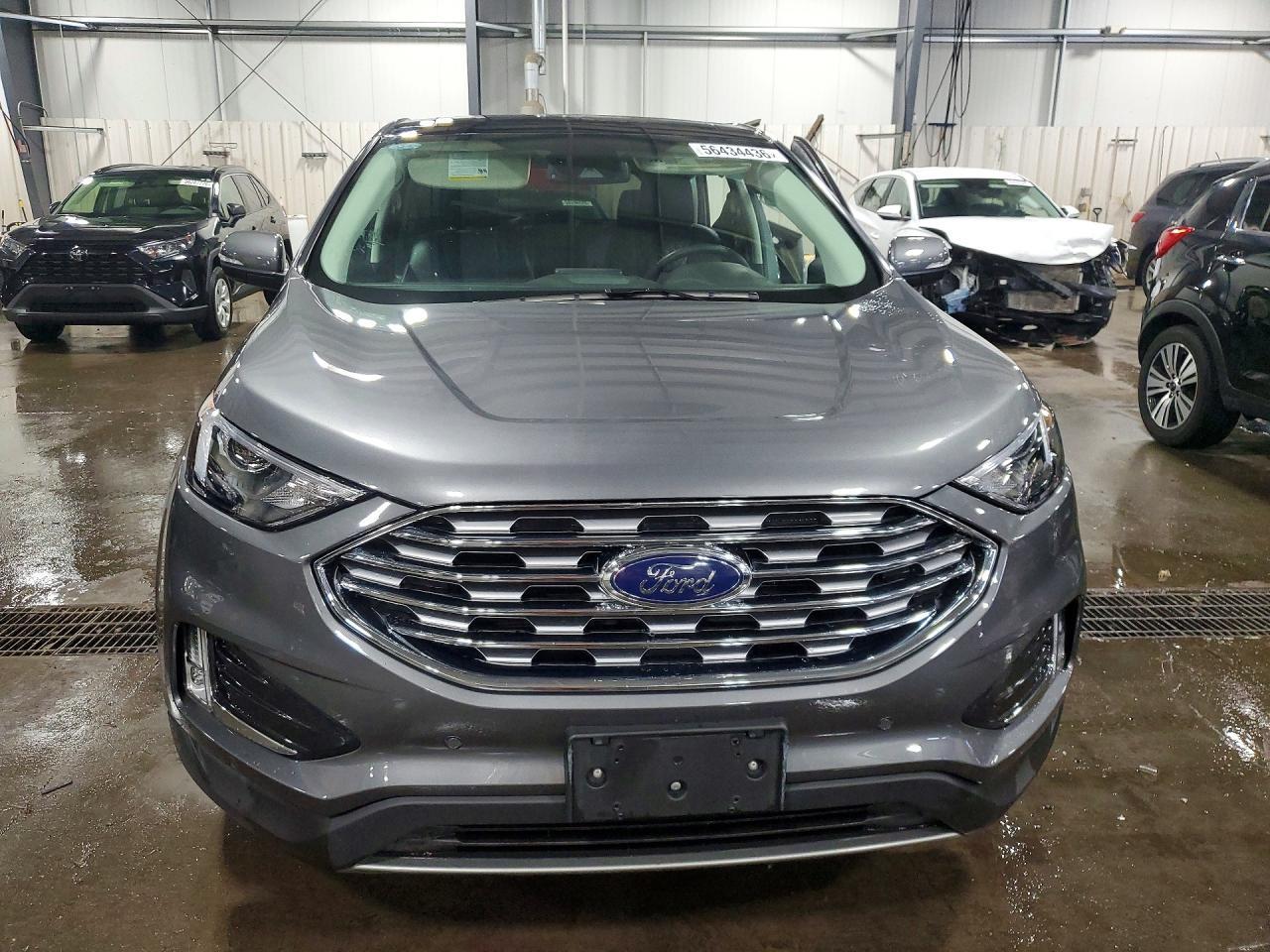 2023 Ford Edge Titanium - Image 5