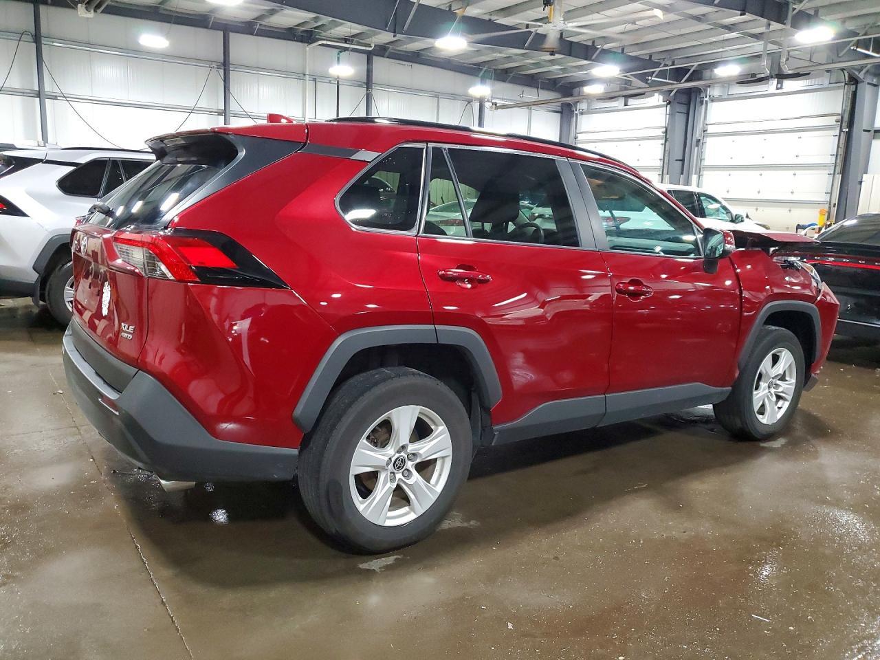 2021 Toyota Rav4 Xle - Image 3