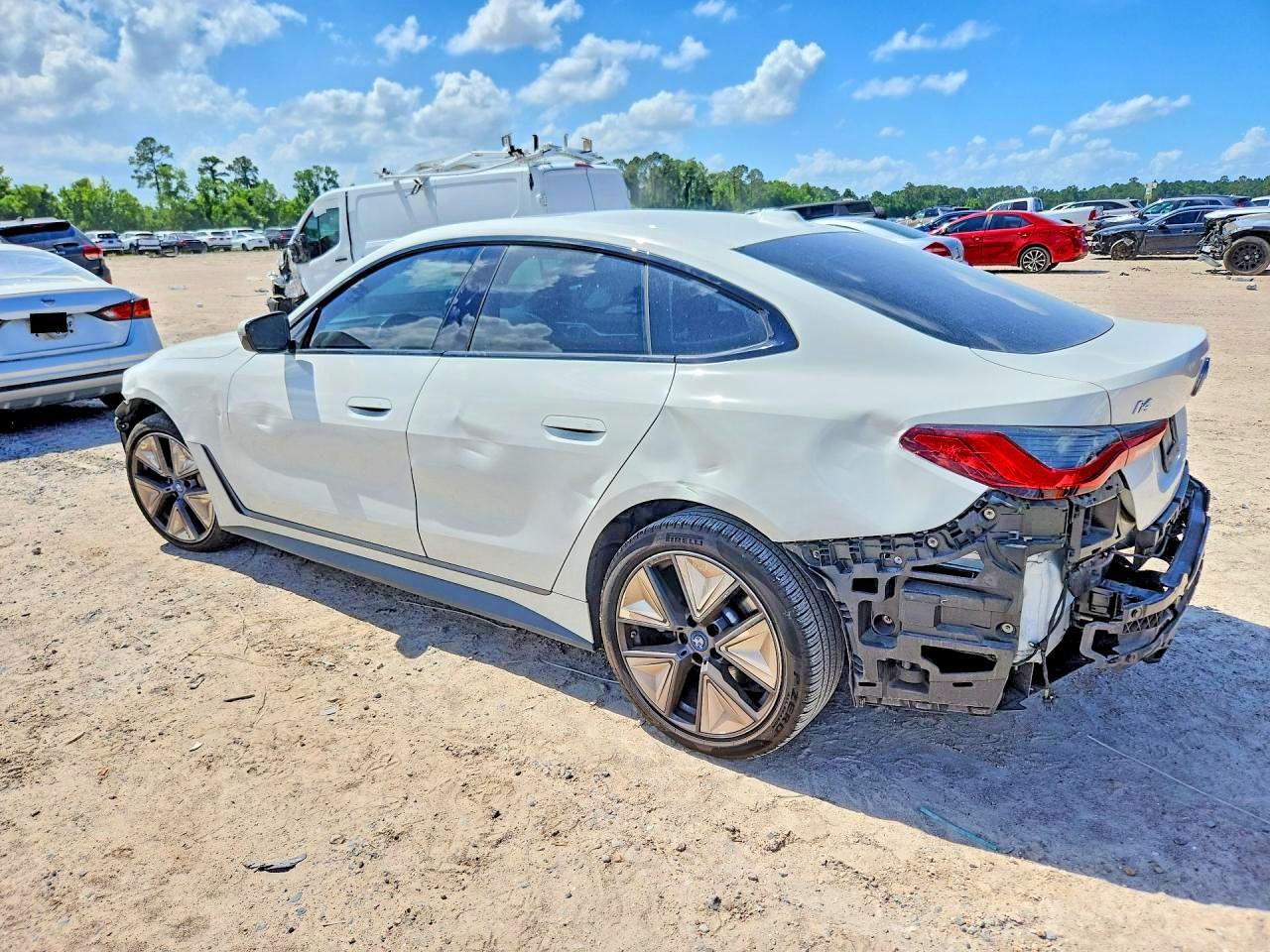 2023 BMW I4 Edrive 35 - Фото 2