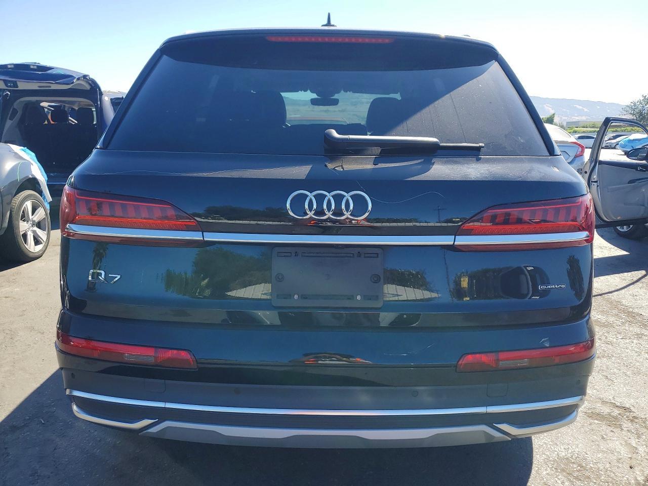 2024 Audi Q7 Premium Plus - Image 6