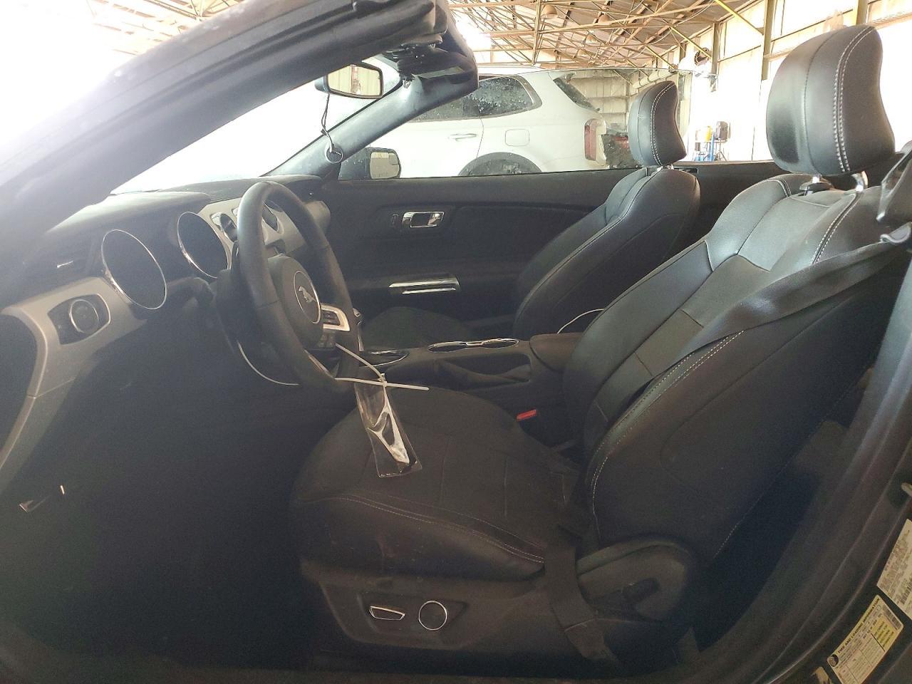 2016 Ford Mustang - Image 7