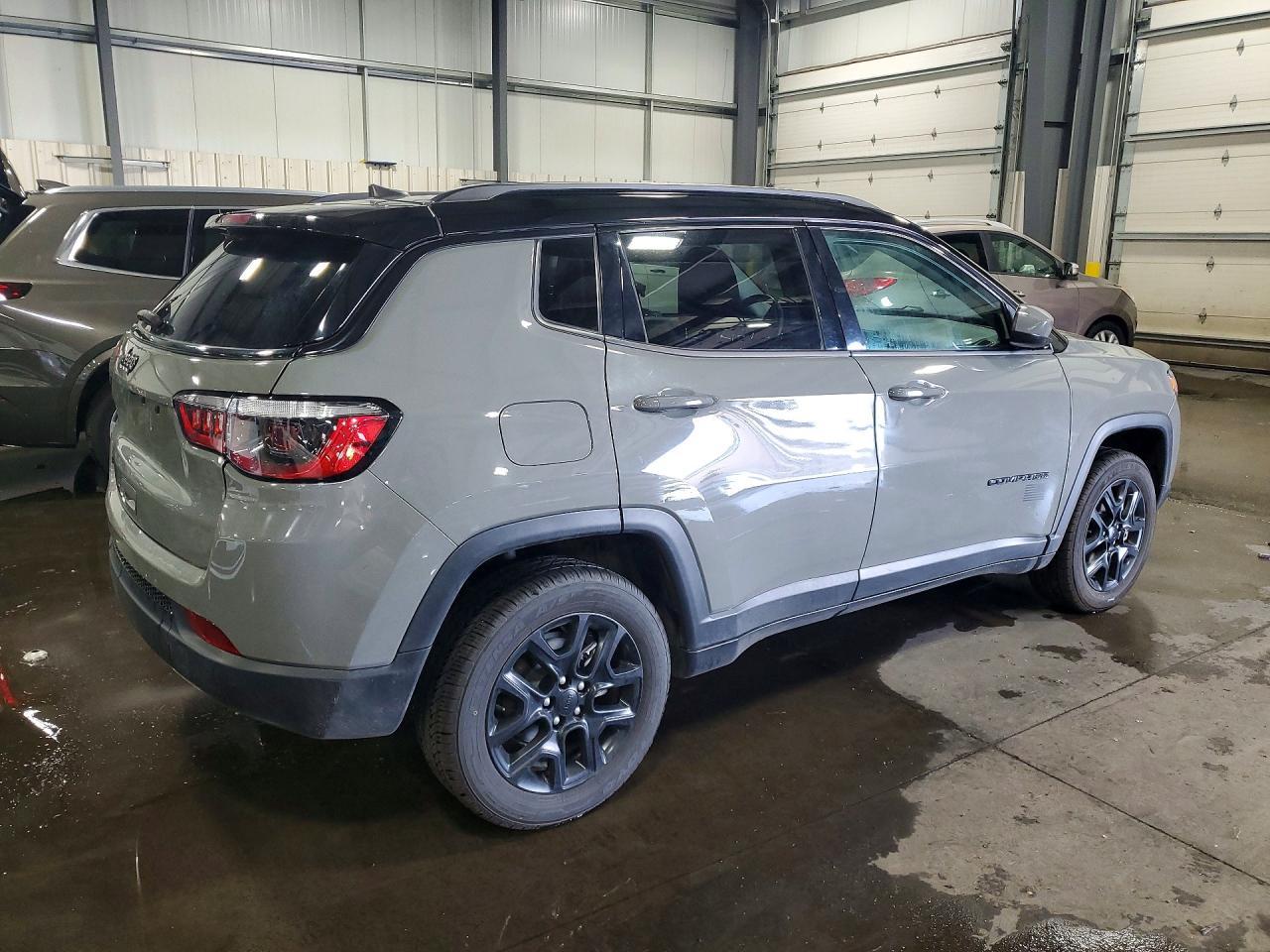 2021 Jeep Compass Sport - Фото 3