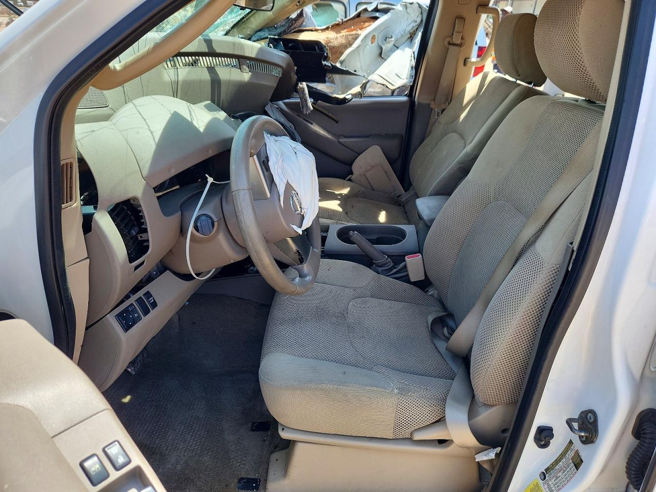 2011 Nissan Frontier S - Image 7