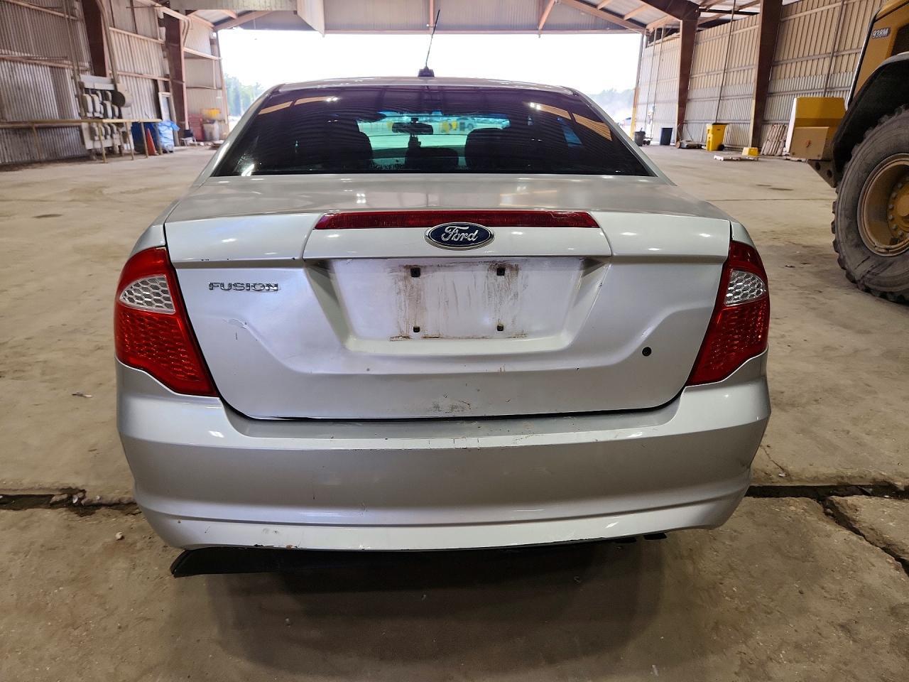 2011 Ford Fusion S - Фото 6