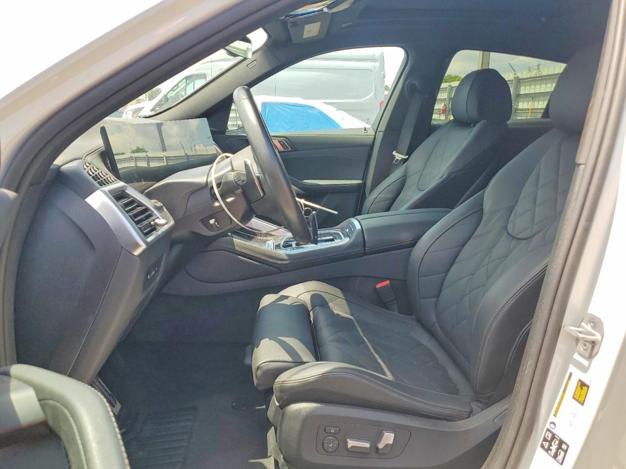 2025 BMW X6 xDrive40I - Фото 7