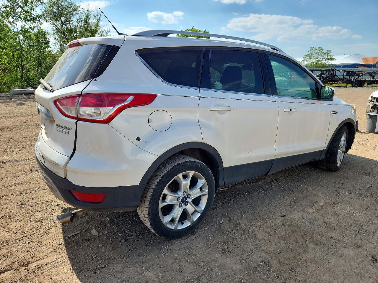 2015 Ford Escape Titanium - Фото 3