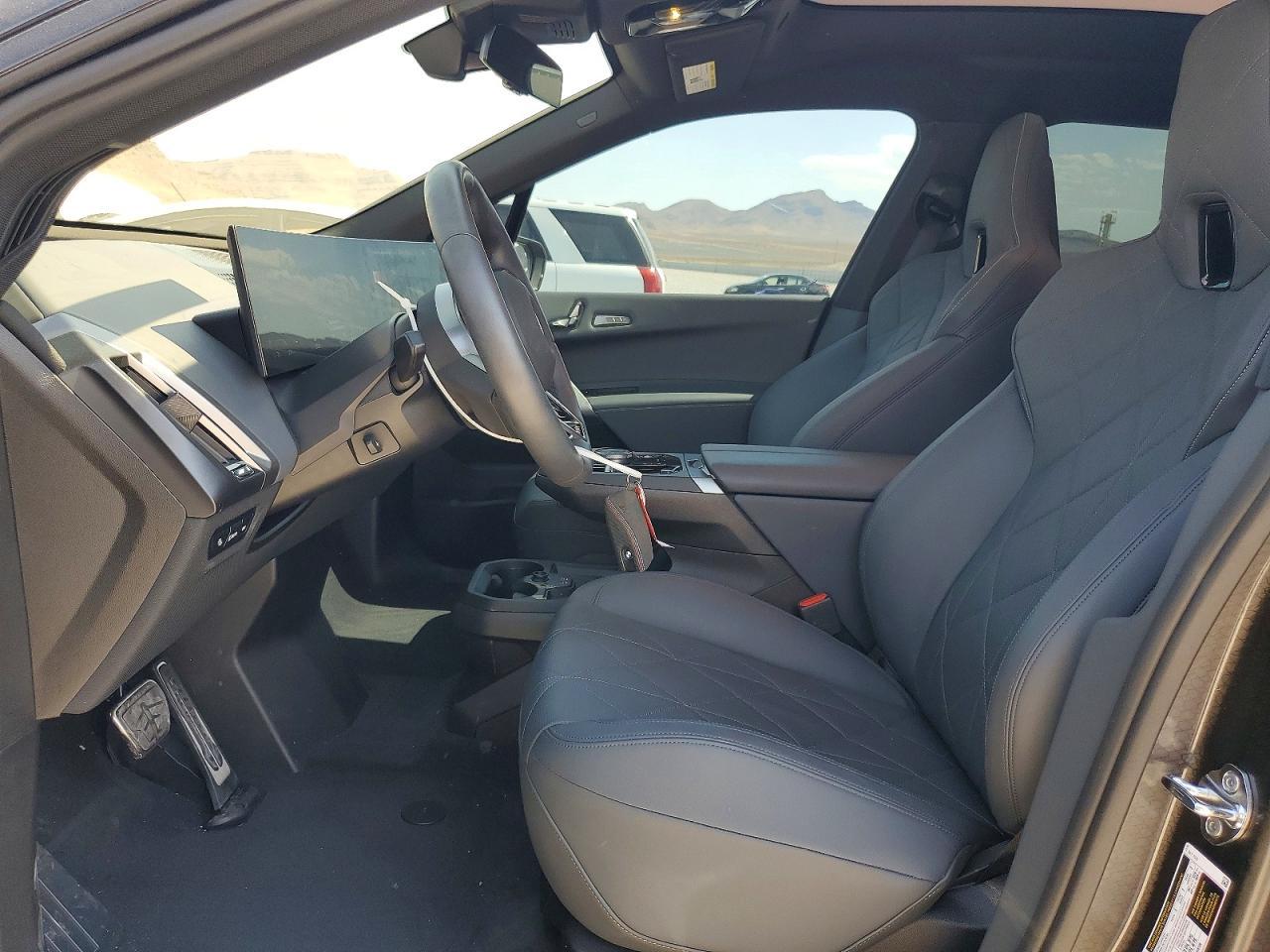 2026 BMW Ix xDrive60 - Image 7