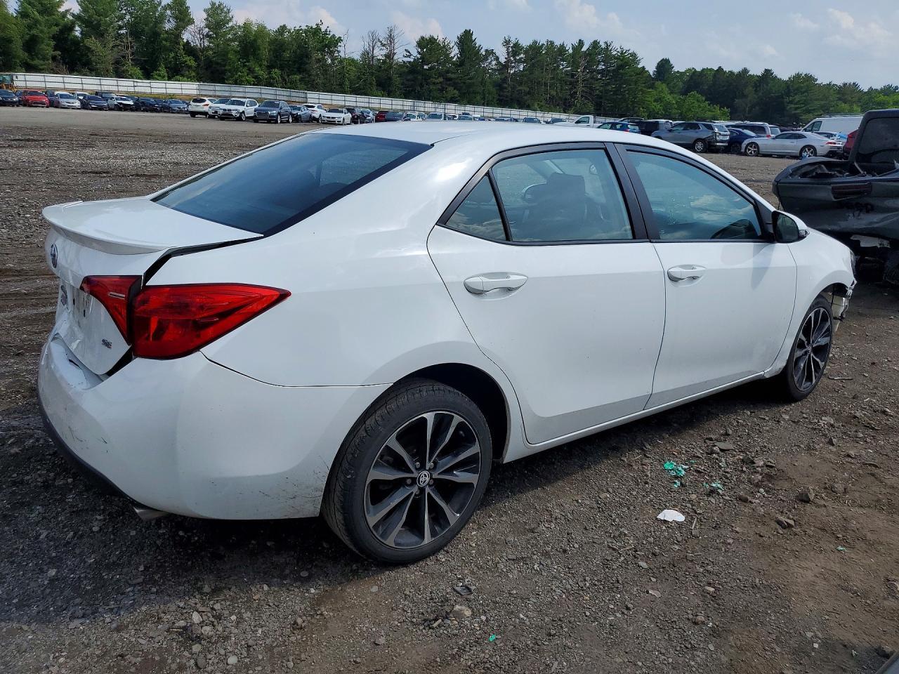 2017 Toyota Corolla Se - Фото 3