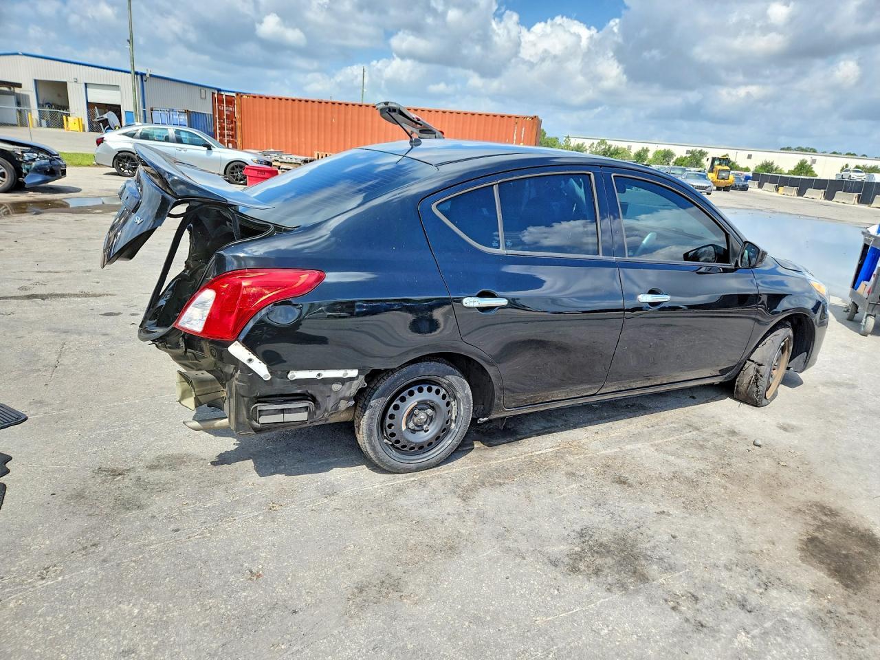2017 Nissan Versa 1.6 Sv - Фото 3