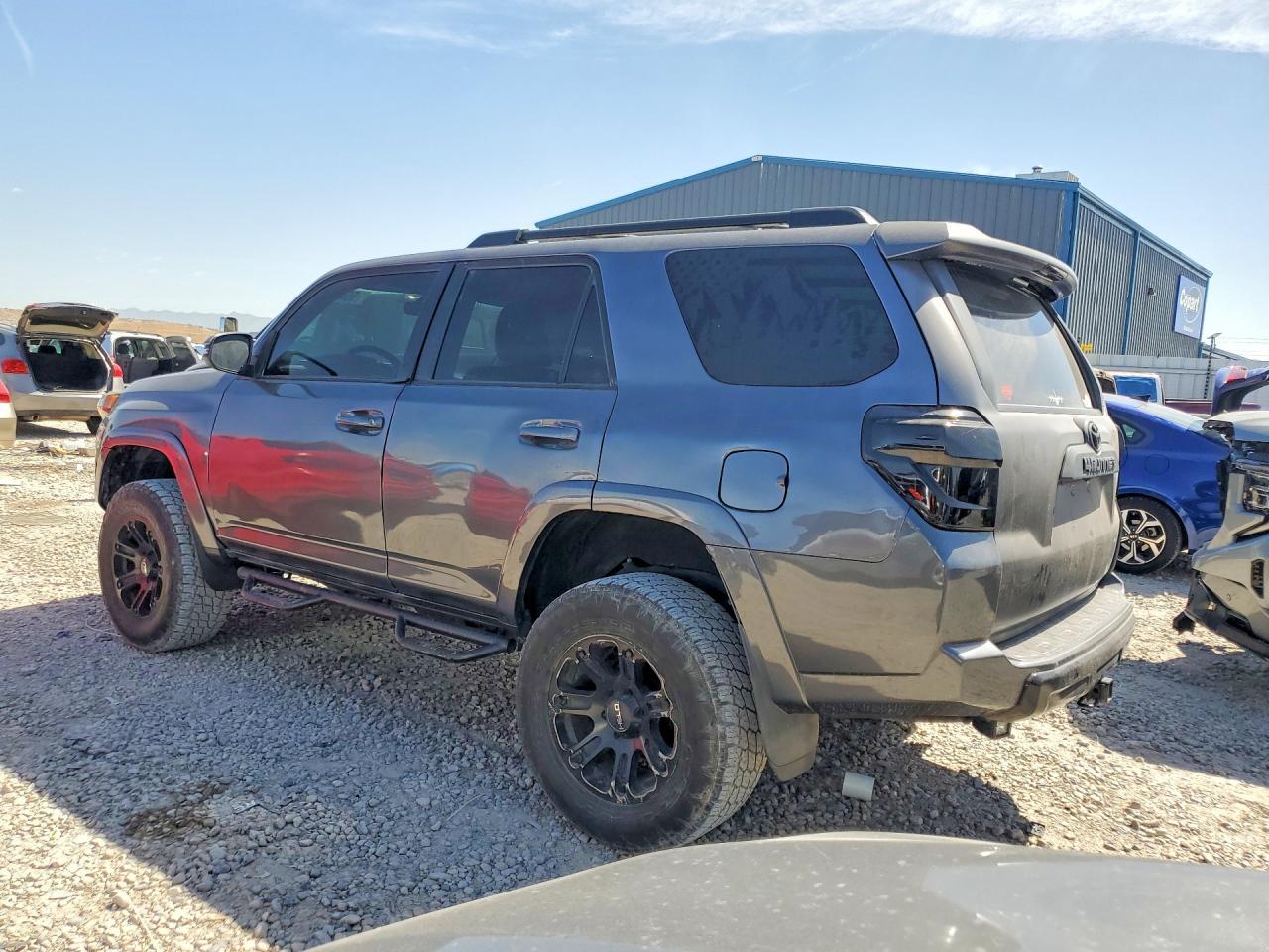 2017 Toyota 4Runner Trd Off-Road - Фото 2