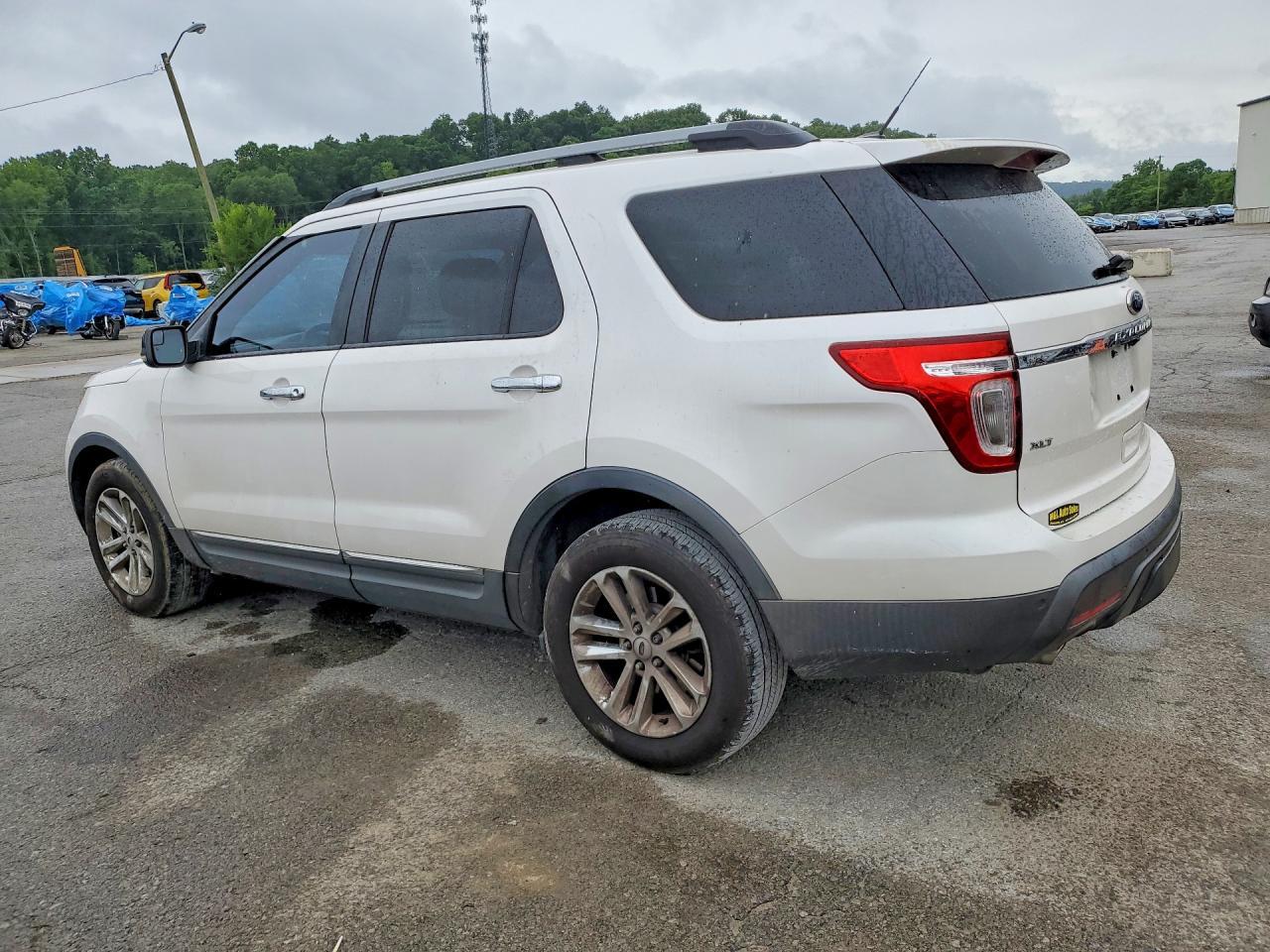 2012 Ford Explorer Xlt - Фото 2