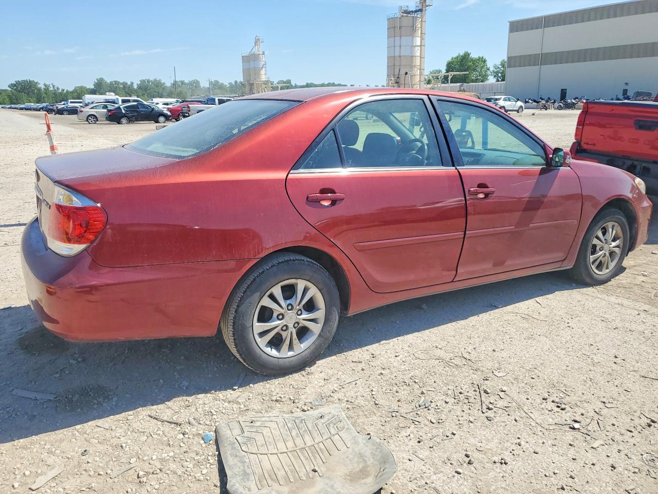 2005 Toyota Camry Le - Фото 3