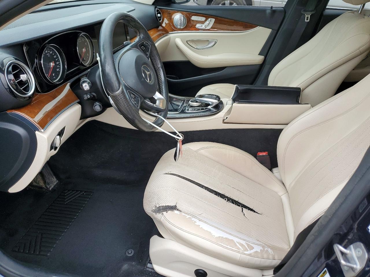 2018 Mercedes-Benz E 300 4Matic - Image 7