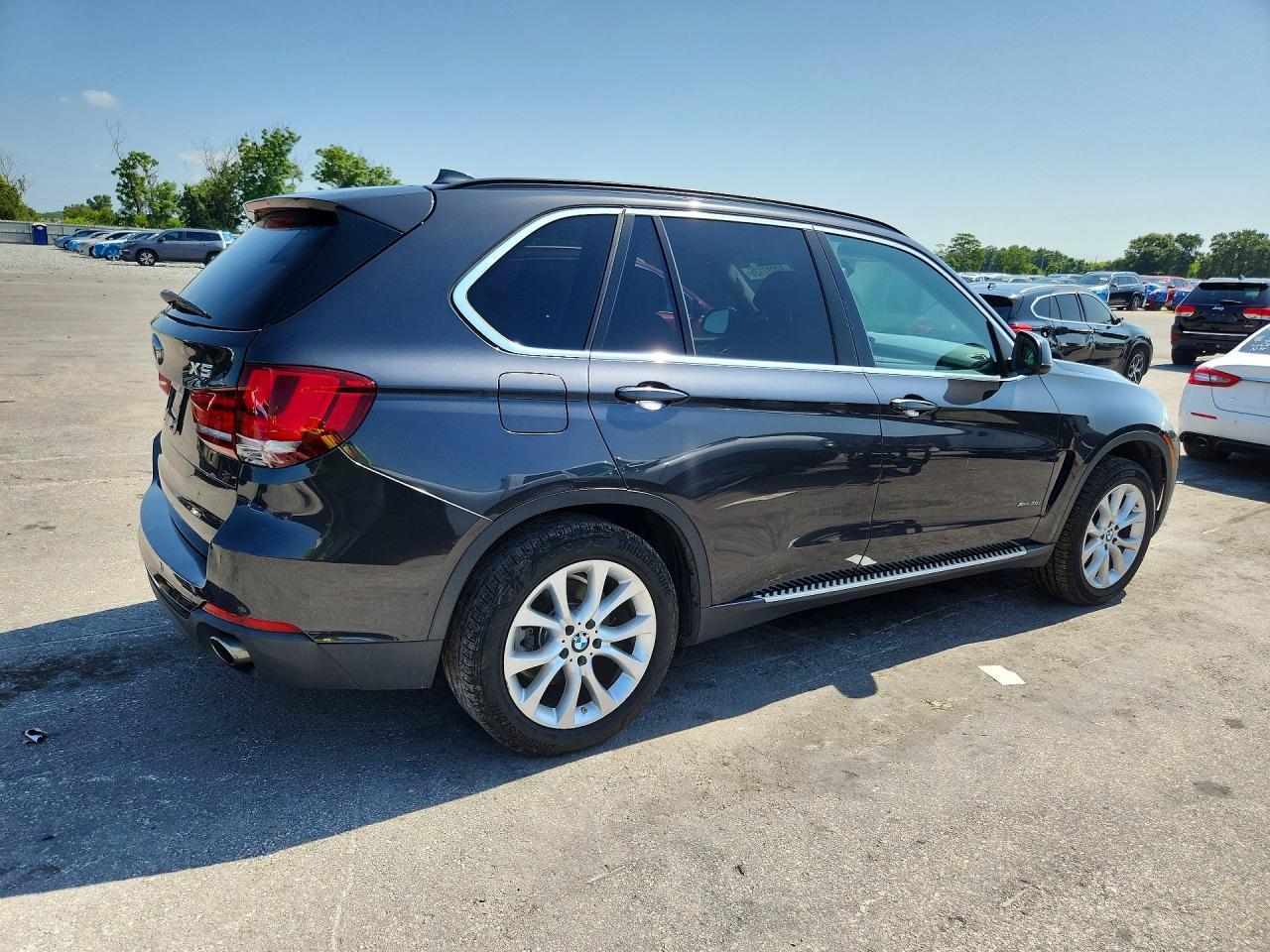 2016 BMW X5 xDrive35I - Фото 3