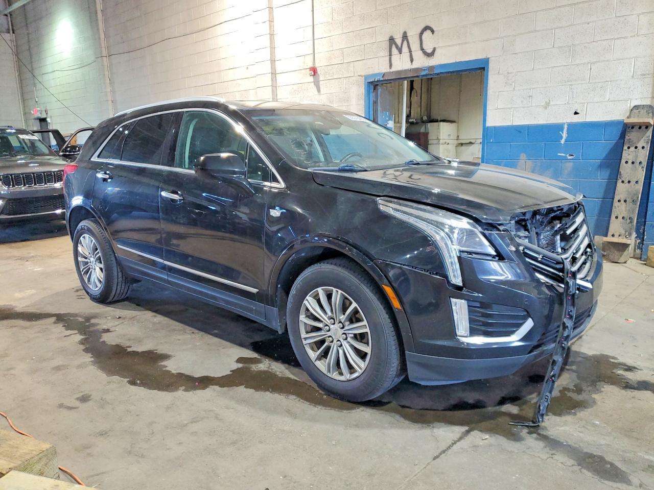 2017 Cadillac Xt5 Luxury - Image 4